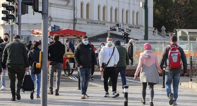 Эксперты предупредили о возможности роста случаев COVID-19 в Турции на каникулах