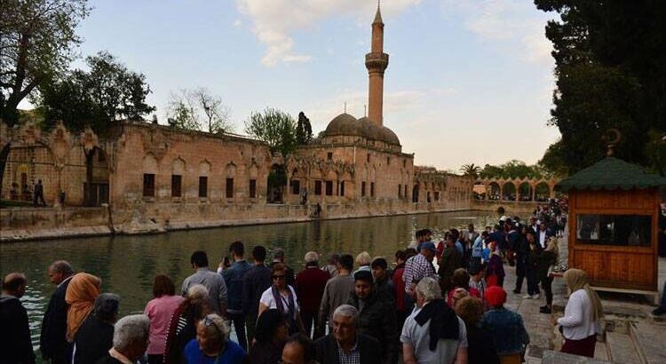 Какой город Турции был бы самым густонаселенным, если бы каждый гражданин жил там, где родился?