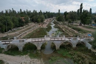 Впервые неповрежденные солнечные часы эпохи Древнего Рима обнаружены в Турции